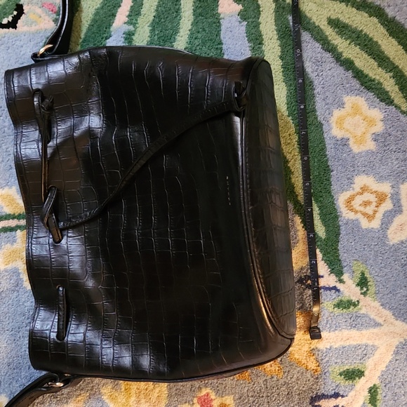 Sezane Farrow Croc Embossed Farrow Bucket Back - Picture 11 of 12